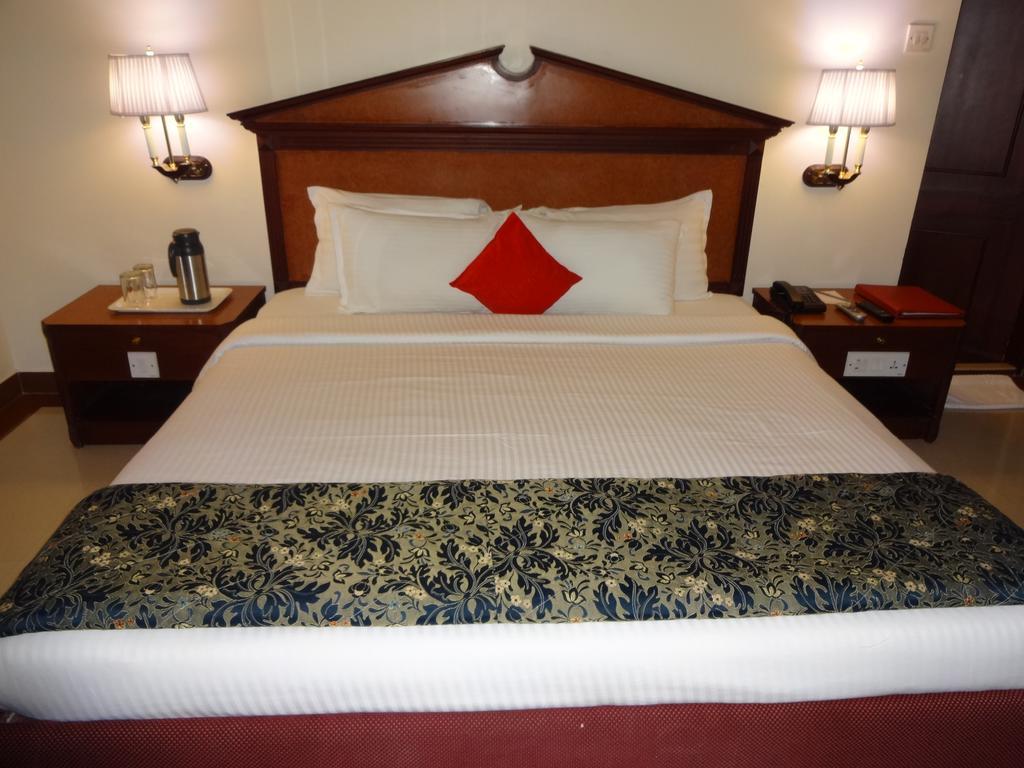 Westway Hotel Kozhikode Dış mekan fotoğraf