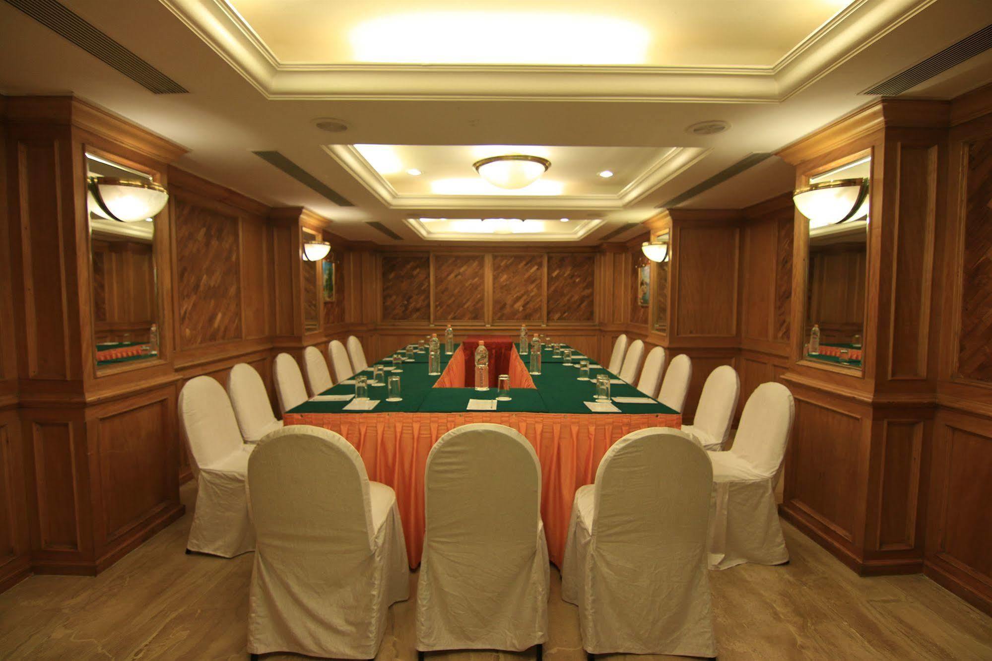 Westway Hotel Kozhikode Dış mekan fotoğraf