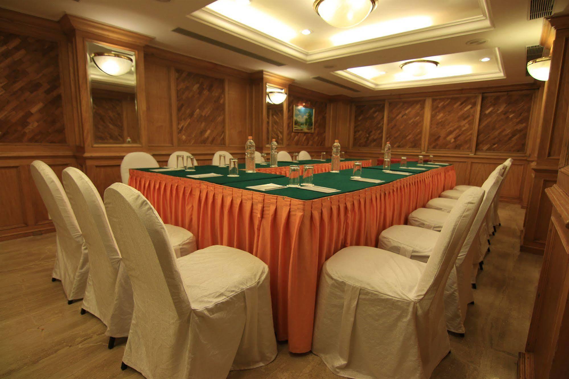 Westway Hotel Kozhikode Dış mekan fotoğraf
