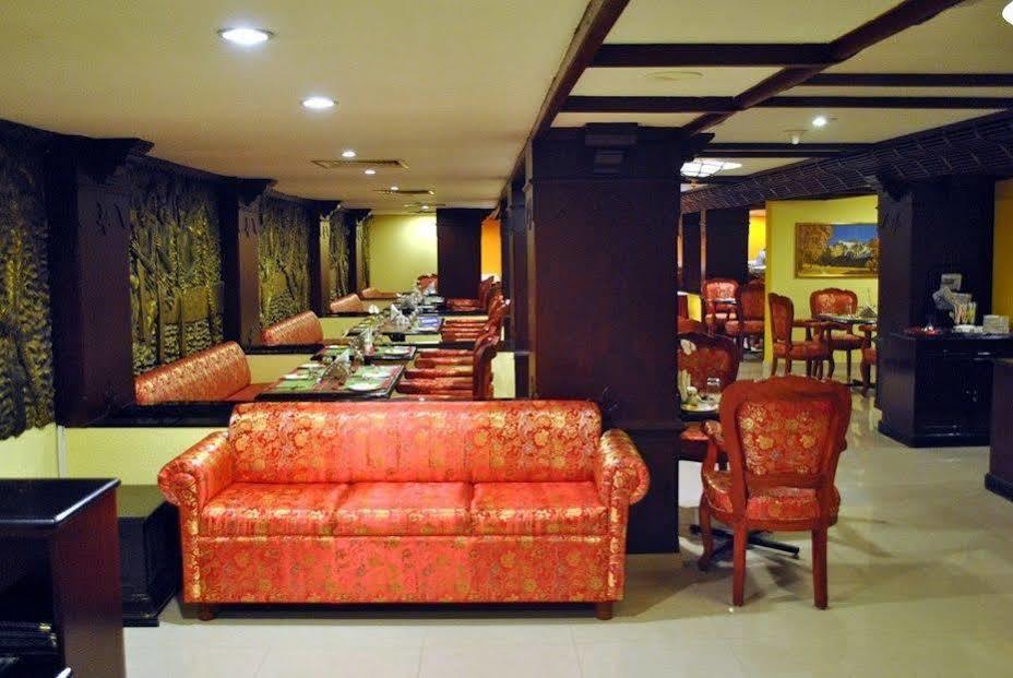 Westway Hotel Kozhikode Dış mekan fotoğraf