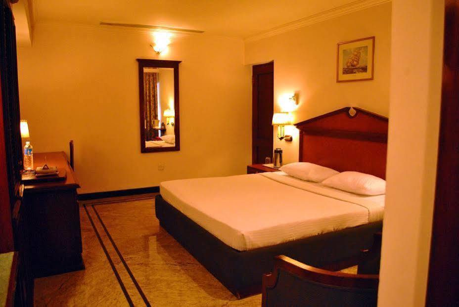 Westway Hotel Kozhikode Dış mekan fotoğraf